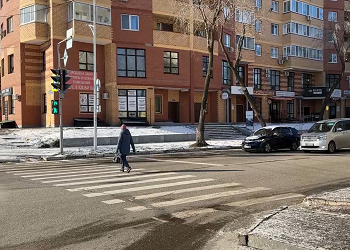 «Проезжают чуть ли ни по пяткам»: амурчанка пожаловалась на автохамов