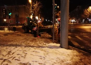 Специалисты ГТСК всю ночь чистили улицы Благовещенска