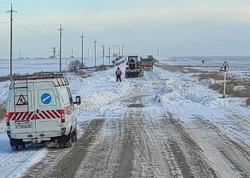 В 11 районах Амурской области — проблемы с проездом по дорогам