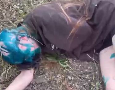 В соцсетях в Благовещенске разошлось жестокое видео издевательств над девушкой