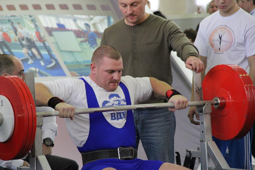 Установлено 3 рекорда. Пауэрлифтинг 2013 рекорды России 56 кг.