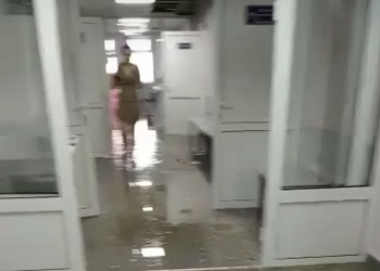 В отремонтированной детской поликлинике Зеи — потоп