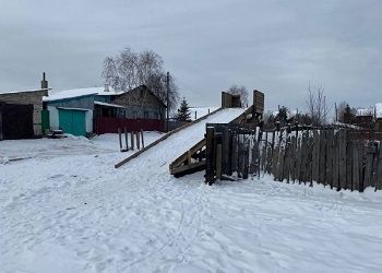 Жители Шимановска обеспокоились опасной горкой