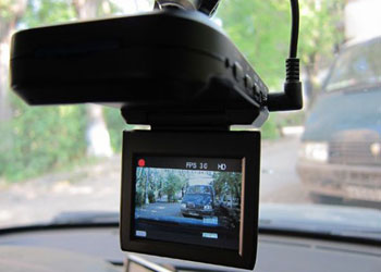 Как выбрать видеорегистратор для автомобиля 