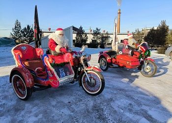 Деды Морозы-байкеры проехали по улицам Благовещенска
