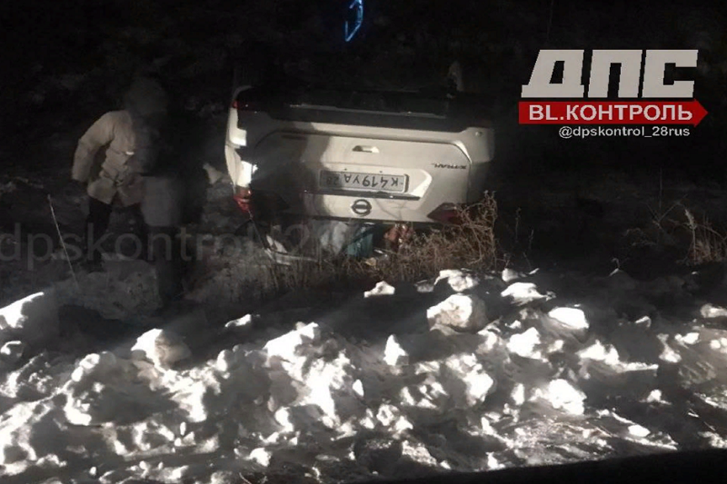 Соцсети: в Приамурье в результате ДТП машина оказалась на крыше