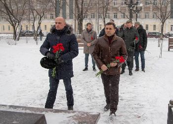 В преддверии Дня Героев Отечества в Благовещенске почтили память Героя Советского Союза