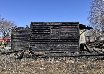 В Амурской области загорелся сельский дом культуры
