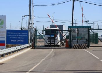 Посольство Китая в РФ: пассажирское сообщение через пункты пропуска на границе с Россией остается закрытым