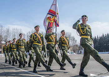 Благовещенские кадеты отправятся в Москву маршировать и петь