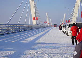 Движение по мосту через Амур планируют открыть в 2022 году