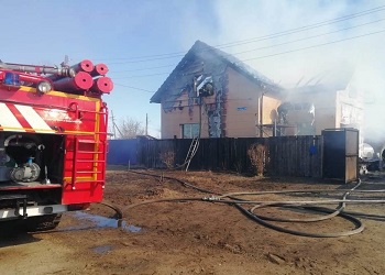 Мужчина пострадал при пожаре в Амурской области