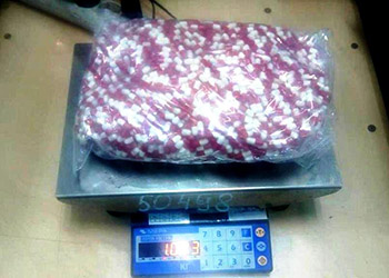 Житель Благовещенска заказал из Китая килограмм таблеток