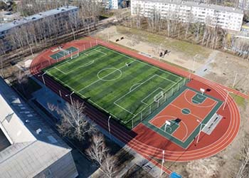 В восьми школах Приамурья модернизируют стадионы и спортзалы