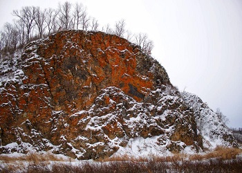 Амурчане просят сохранить скалы рядом с «Михайловскими столбами»