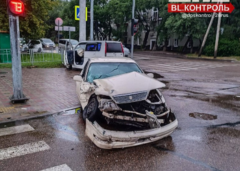 В Благовещенске в ДТП на Калинина — Красноармейской пострадал водитель