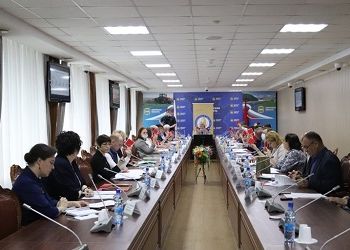 Глава Приамурья утвердил 11 членов Общественной палаты