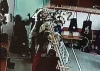 В Приамурье школьника жестоко избили в раздевалке