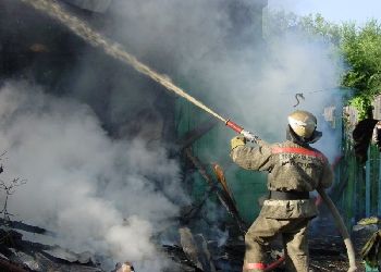 Женщина получила ожоги во время пожара в Приамурье