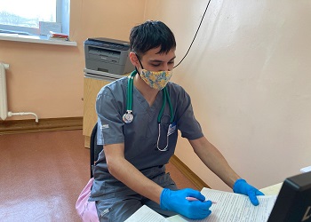 На 45 медиков-«миллионеров» в Амурской области стало больше