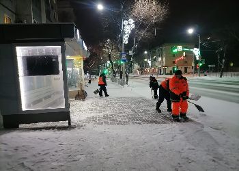 После снегопада с улиц Благовещенска вывезли более 400 кубометров осадков