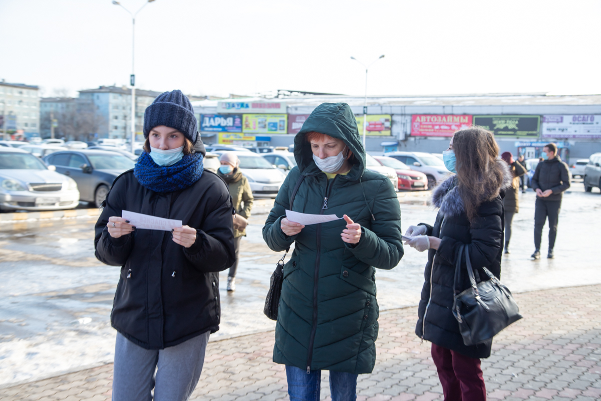 Машины и автобусы в Благовещенске украсят наклейки «Спасибо, доктор!»