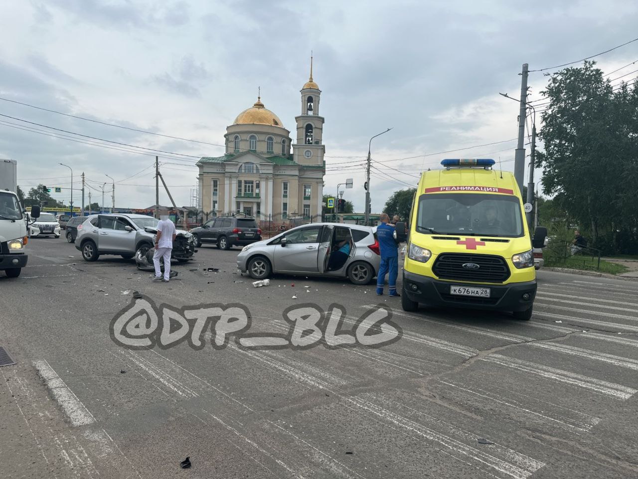 Три человека пострадали в жестком ДТП у храма в Благовещенске