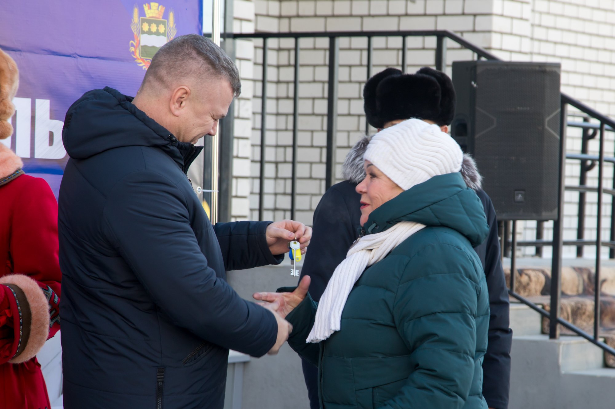 Благовещенские семьи получили ключи от новых квартир