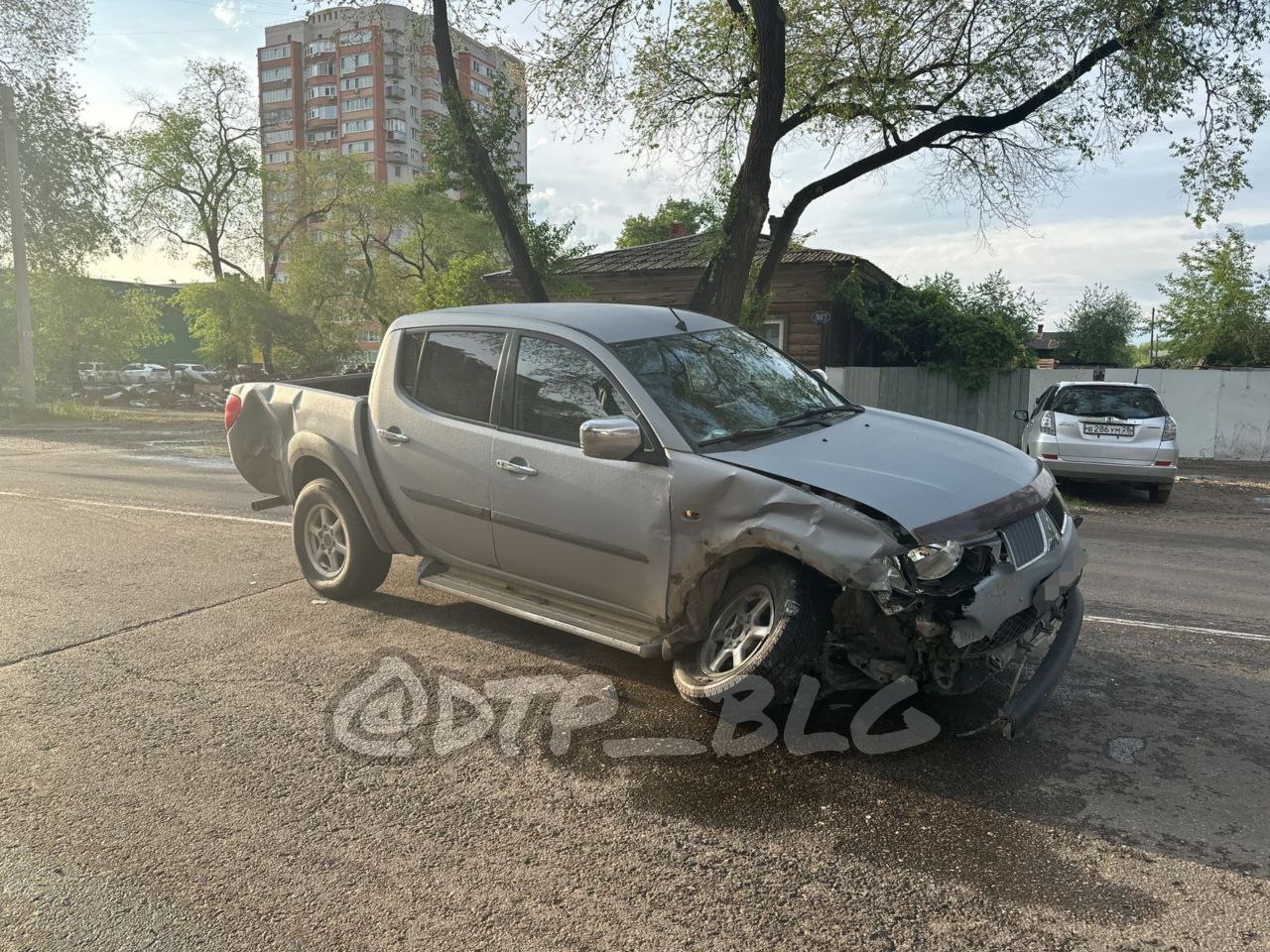 Два человека пострадали в аварии на нерегулируемом перекрестке в  Благовещенске