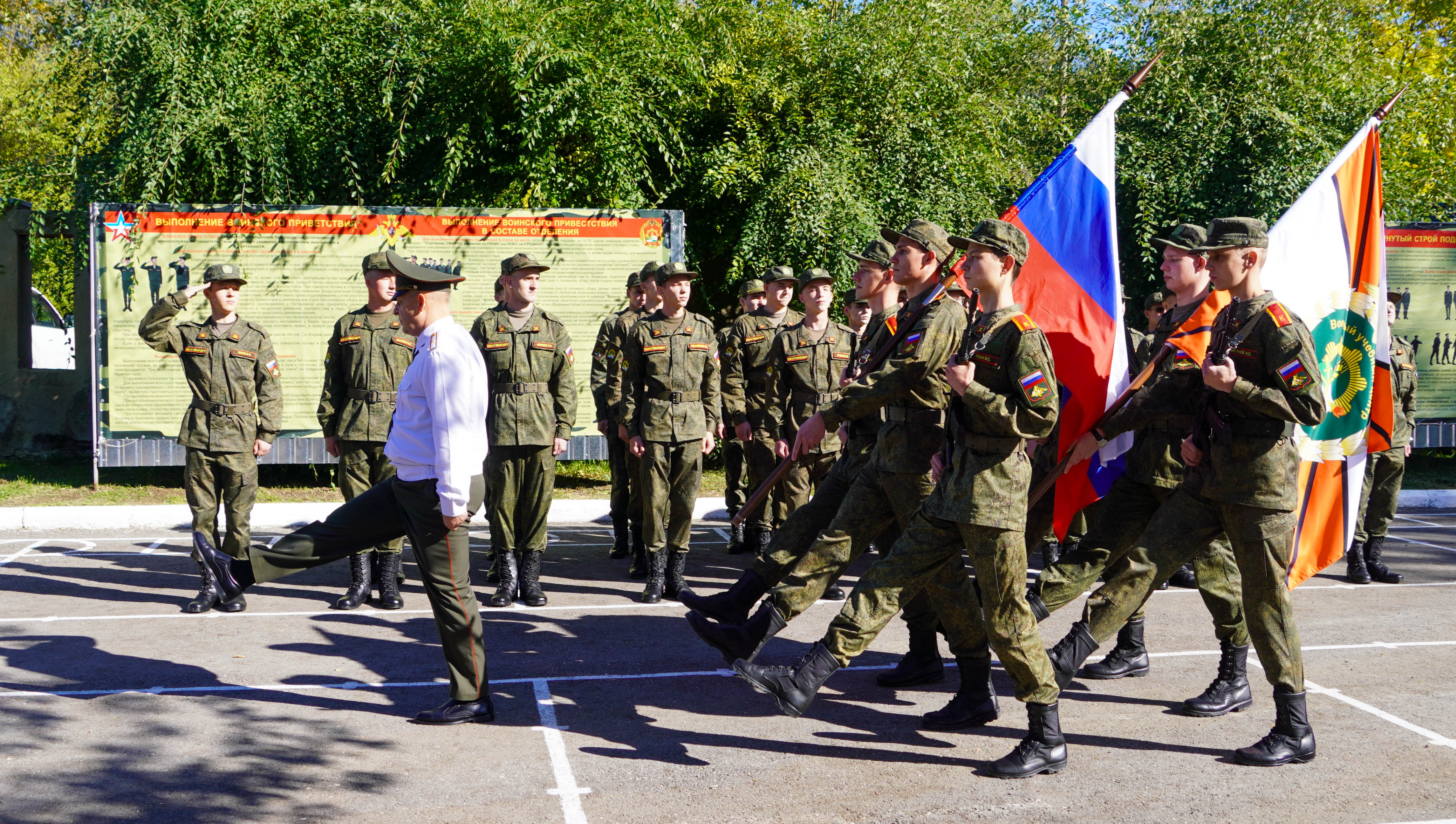 Первым курсантам единственного в Приамурье военного центра вручили погоны