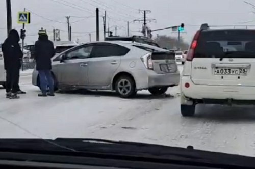 В Приамурье автомобилистов призывают не усложнять ситуацию на дорогах