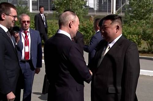 Владимир Путин на космодроме Восточный в Амурской области встретился с Ким Чен Ыном