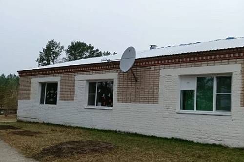 В Рогачевке Свободненского района завершается ремонт школьной кровли