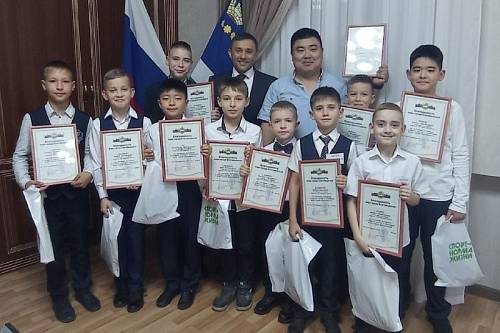 Мэр Благовещенска поздравил юных тхэквондистов с победой в соревнованиях