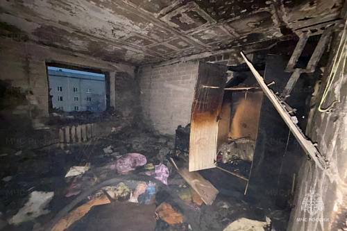 В Благовещенские ночью загорелась квартира в многоэтажке на Чайковского