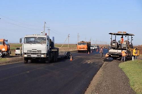 В 2023 году в Приамурье планируют отремонтировать 25 километров региональных дорог, проходящих через населенные пункты