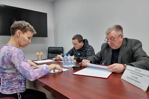 Член думского комитета по обороне Андрей Гурулев провел прием граждан в Приамурье