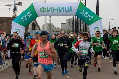 Благовещенцы пробежали «Зеленый марафон»