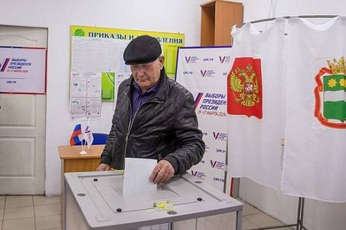Почти 200 тысяч амурчан проголосовали на выборах президента