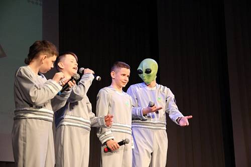 В Приамурье завершился школьный весенний фестиваль КВН