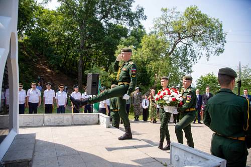 В Верхнеблаговещенском в День города почтили память казаков-первопоселенцев